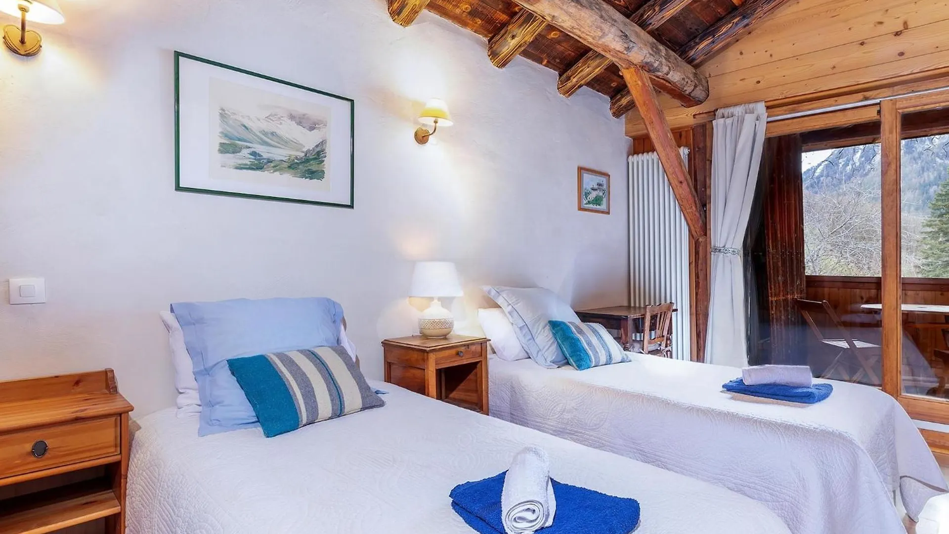 Superb Savoyard Traditional Chalet Located 500 M From The Slopes Peisey-Nancroix 0*,  France